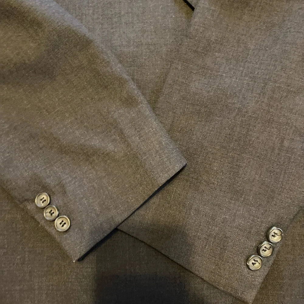 JOS A BANKS EXECUTIVE COLLECTION GRAY BLAZER SIZE 46 UNION MADE